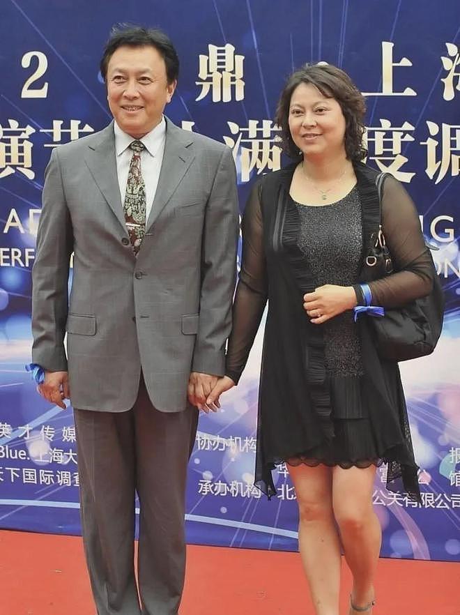 抛妻弃子，逼原配自尽，成名后甩了原配的3位男星，一个比一个绝（组图） - 8