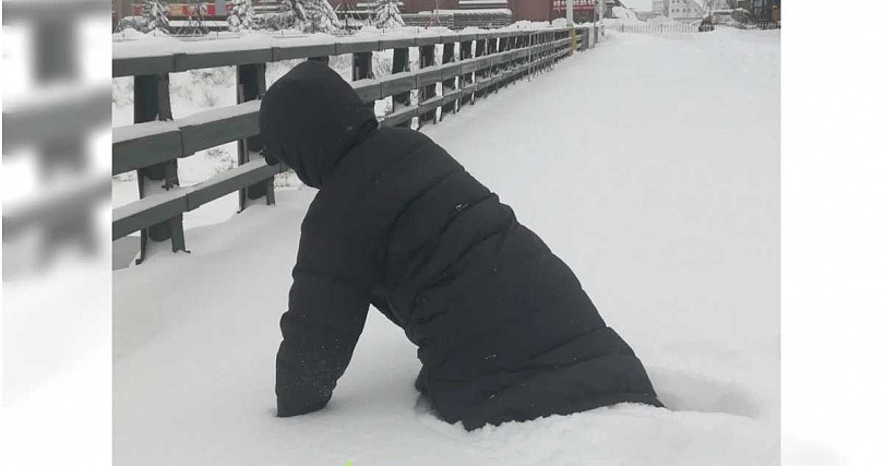 特大暴雪横扫中国东北！救护车卡半路动弹不得，救护人员急抬担架雪中狂奔（组图） - 3