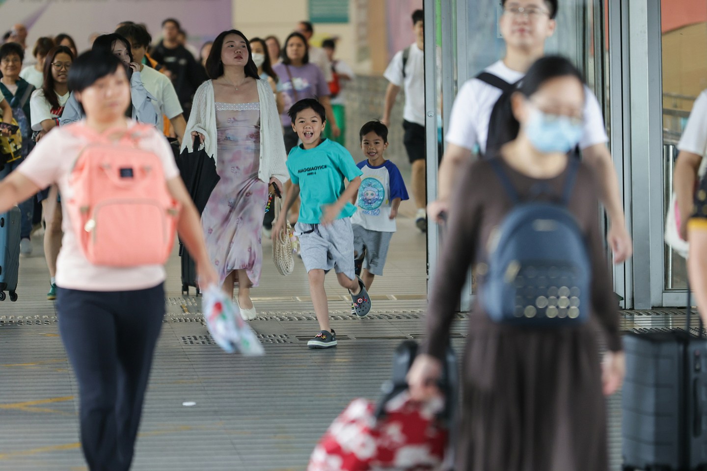 12.1起深圳居民赴港旅游一签多行，珠海居民明年赴澳旅游一周一行（组图） - 4