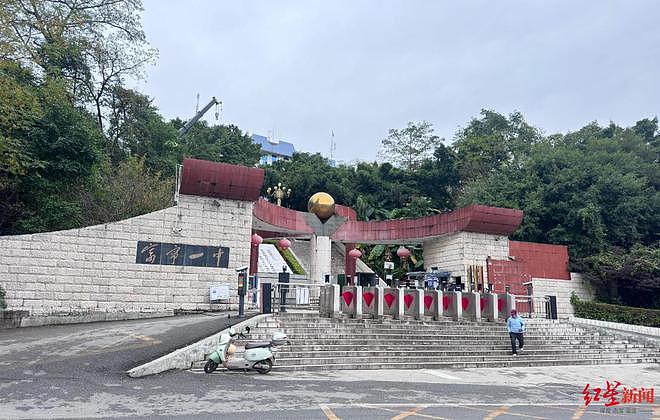 学生吐槽“有钱修草堂没钱建宿舍”调查：涉事学生已返校复课，学校称将更好倾听学生意见（组图） - 1