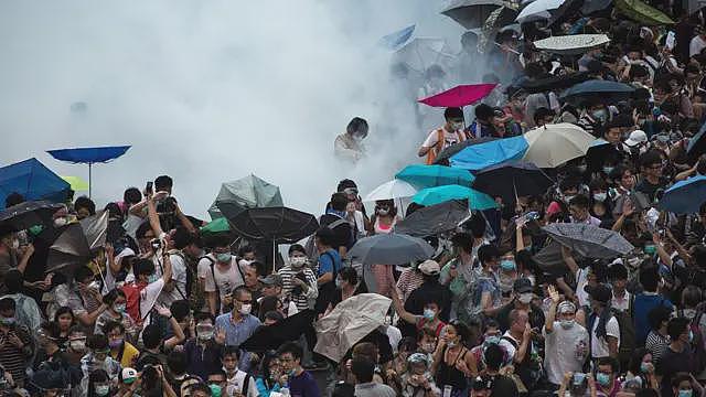 香港十年抗争：在沉默与抹煞中挣扎保存的记忆（组图） - 10