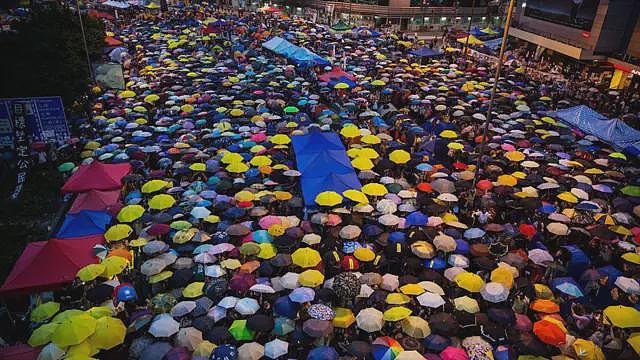 香港十年抗争：在沉默与抹煞中挣扎保存的记忆（组图） - 2