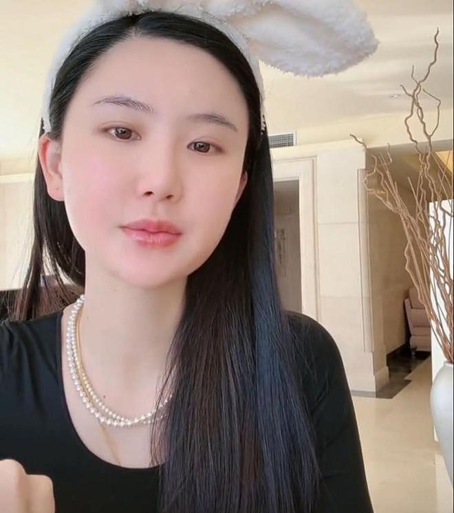 曝赖文峰妻子吃醋！家中仍留着杨钰莹弹过的钢琴，婆婆近照好优雅（组图） - 3