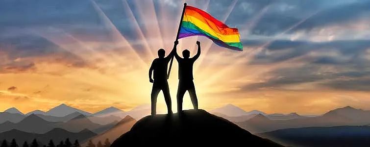 男子外地出差出轨其他男性，对女友解释当地“海拔太高”令其变gay？网友们凌乱了...（组图） - 1