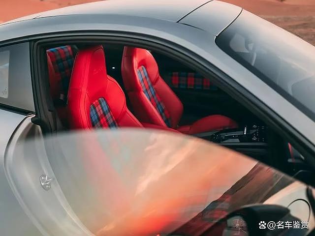 【汽车】每周超跑系列：2024保时捷Turbo Remastered版911（组图） - 22