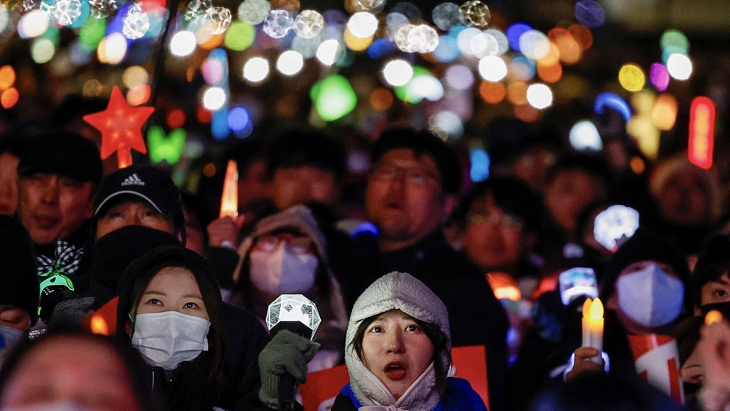 警方搜查韩国总统府 ，“内乱头目”尹锡悦被列嫌疑人（组图） - 5