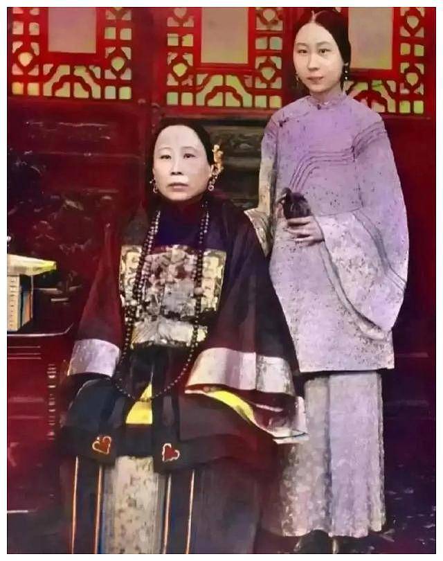 李鸿章将22岁的女儿，嫁给40多岁的老头，其孙女是张爱玲 （组图） - 4