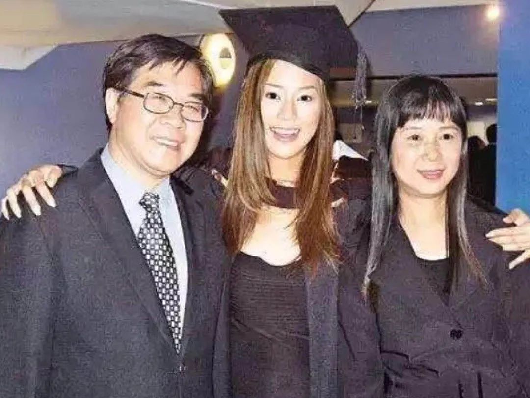 恭喜成功生B！家族联姻强强联合，秘密结婚超级低调！婶婶拼命生子巩固地位（组图） - 22