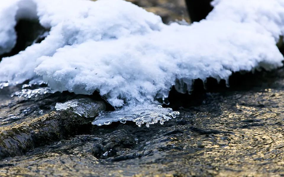 矿泉水当天然水卖，农夫山泉为啥这么傻？（组图） - 7