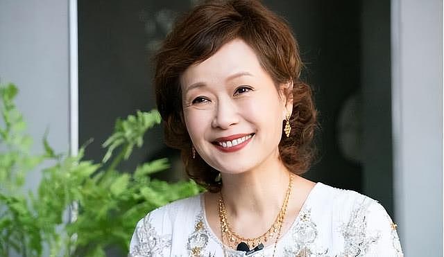 叶童的无奈，彻底揭开了嫁豪门的婚姻真相，难怪能爱36年！（组图） - 15