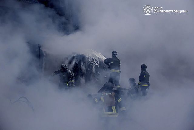 俄罗斯在圣诞节当天向乌克兰发射78枚导弹，普京说的“报复”来了（组图） - 5