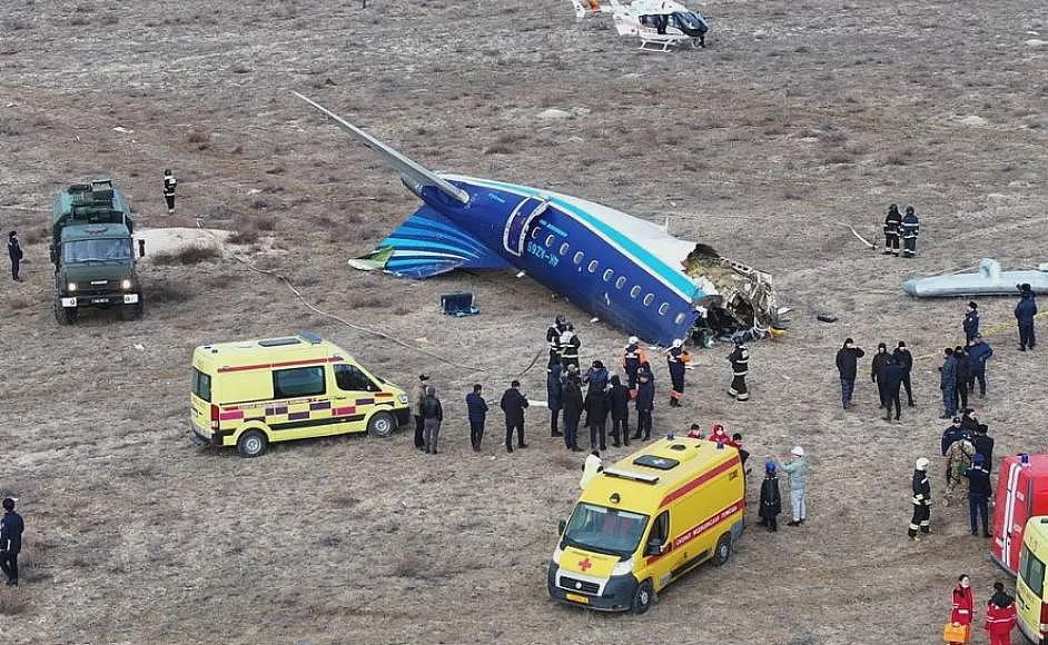 圣诞突发空难！已致38人死亡，幸存者回忆！现场视频曝光...（组图） - 8