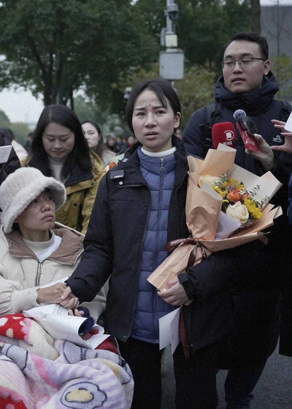 四川女子被家暴终身须挂粪袋，前夫涉虐待罪伤害罪判11年惹议（组图） - 1