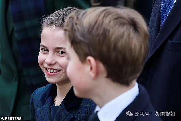 英王室三小只罕见露面长太快！夏洛特气场又变强，乔治更像爹，老幺路易居然不皮了变好乖（组图） - 17