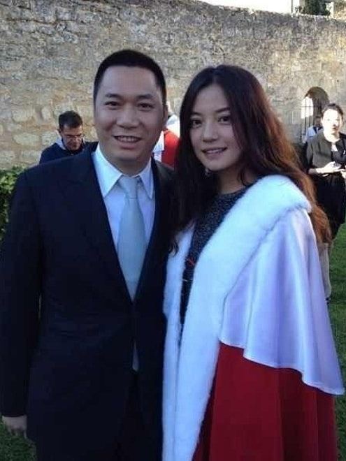 赵薇富商前夫黄有龙被爆“婚内出轨家庭教师”！早已生子另组家庭（组图） - 2