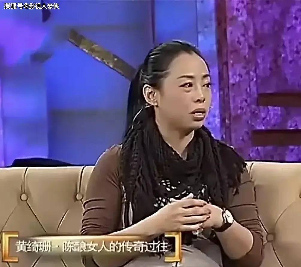 黄绮珊“换脸”成功：龅牙消失，腰肢纤细，演唱会秒变20岁少女（组图） - 10