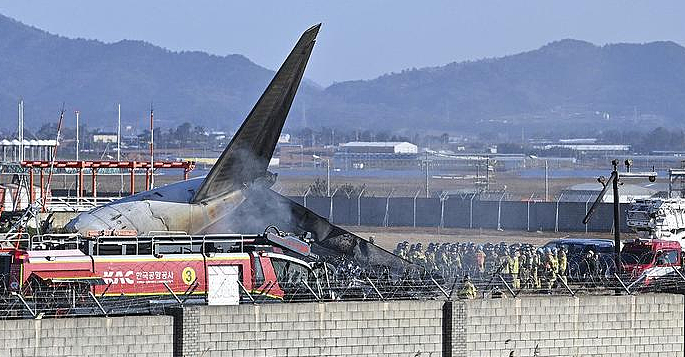 今年航空最悲惨的一天！客机爆炸179人死，2天前引擎空中多次熄火，空姐说没事（组图） - 15