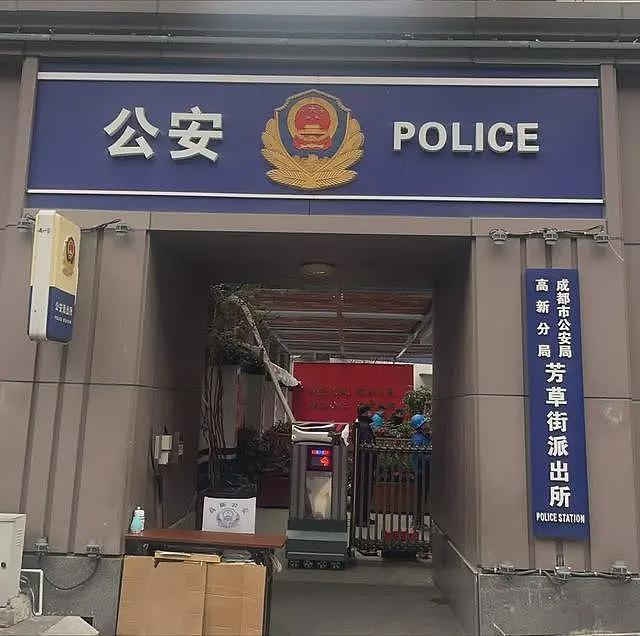 女子医美后脸肿变形维权被警察铐走：官司我都赢了，要个道歉有多难？（组图） - 4