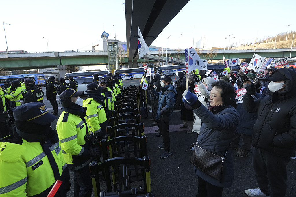 韩总统官邸对峙的不是军队！尹锡悦“特殊部队”背景曝光（组图） - 1