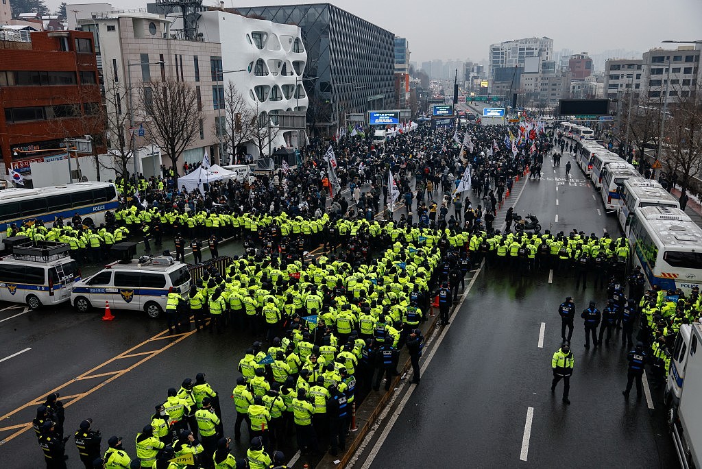 韩国公调处将委託警方对尹锡悦执行拘留！料申请延长逮捕令（组图） - 2