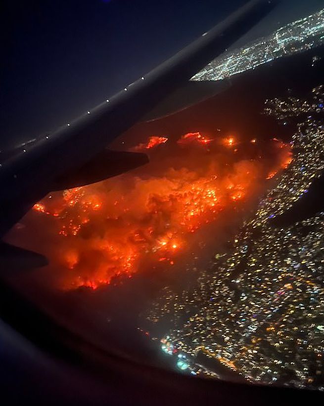 洛杉矶富人区爆发“末日大火”！5死10万人撤离家园，众多好莱坞明星丢下豪宅逃生，加州进入紧急状态（视频/组图） - 15