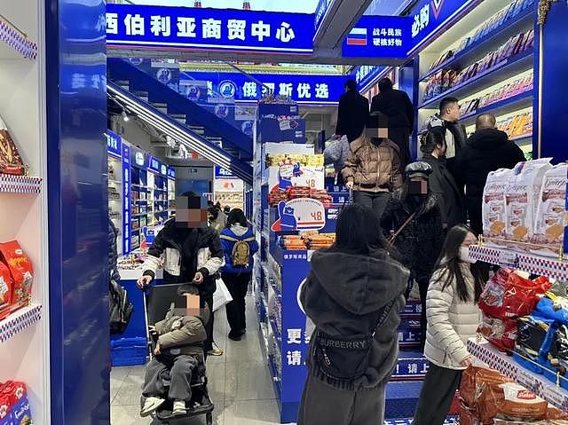 2025中国第一网红店，骗人把戏被俄罗斯美女给戳破了（视频/组图） - 9