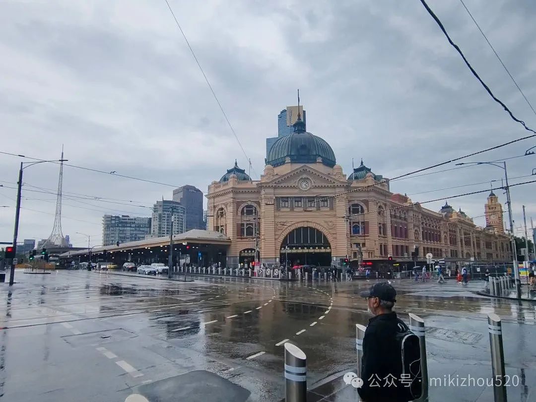 到处都是苍蝇对人围追堵截，遍地都是警告牌子，小心毒蛇…对不起，我是真忍不了澳洲（组图） - 2