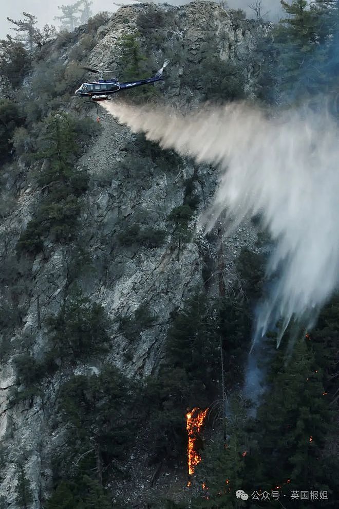 加州大火丝毫未减烧出火龙卷又现魔鬼风！美国网友对比重庆山火救援后大破防（组图） - 21