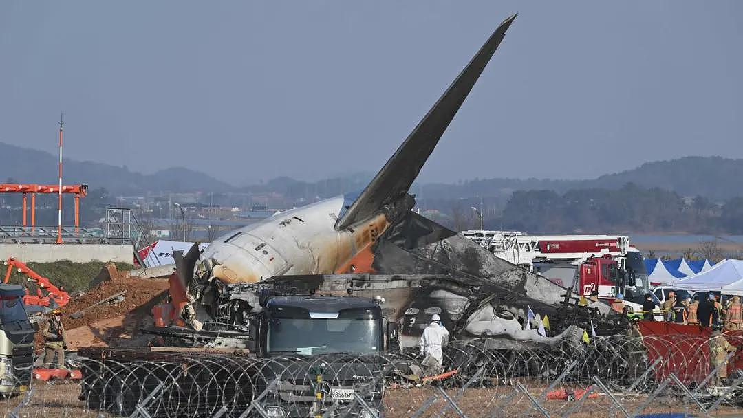 魔幻！韩国空难致179人死亡，黑匣子竟无飞机坠毁前四分钟数据！空难原因要说不清了？（组图） - 2