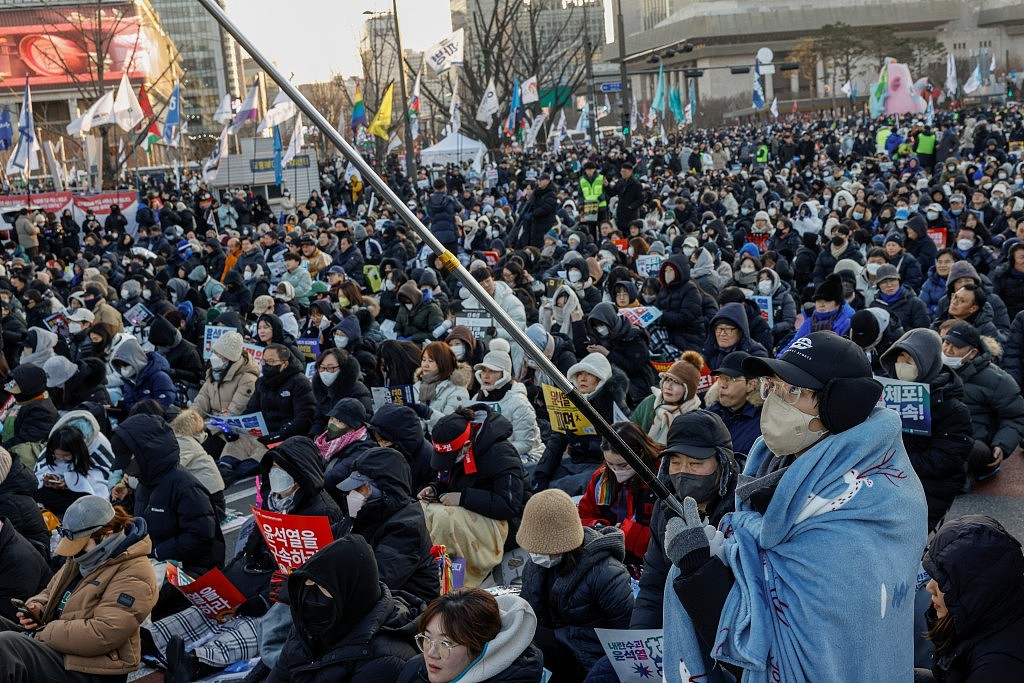 尹锡悦被捕后下一步将面临什么？韩公调处仅可申请扣留最长20日（组图） - 8