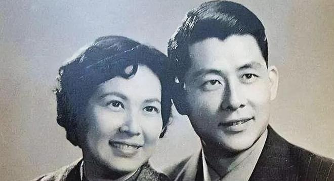 王心刚：30年对病妻不离不弃，儿女身价过亿，92岁活成普通人（组图） - 7