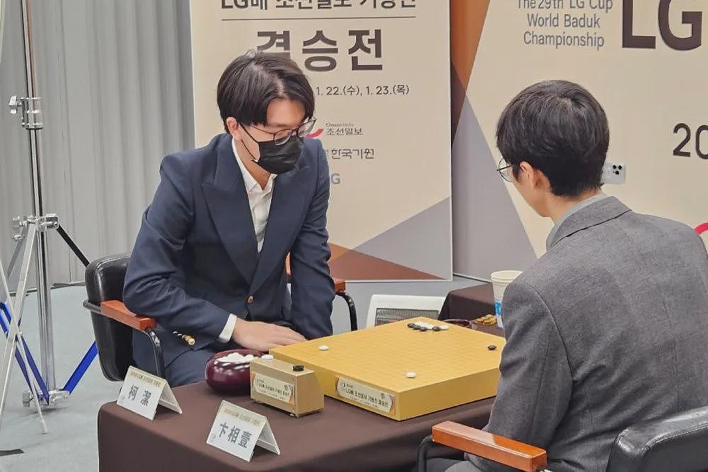 柯洁愤怒退赛！韩国为何规定“死子”放入棋盒盖？（组图） - 3