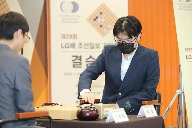 中韩围棋大战：柯洁遭新规绞杀，韩棋手0胜1负夺冠惹胜之不武质疑（组图） - 7