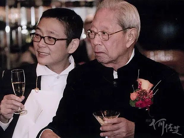 天啊！黄昏恋谈崩了？！陪伴10年惺惺相惜，“港乐教母”终于松口承认感情？（组图） - 37