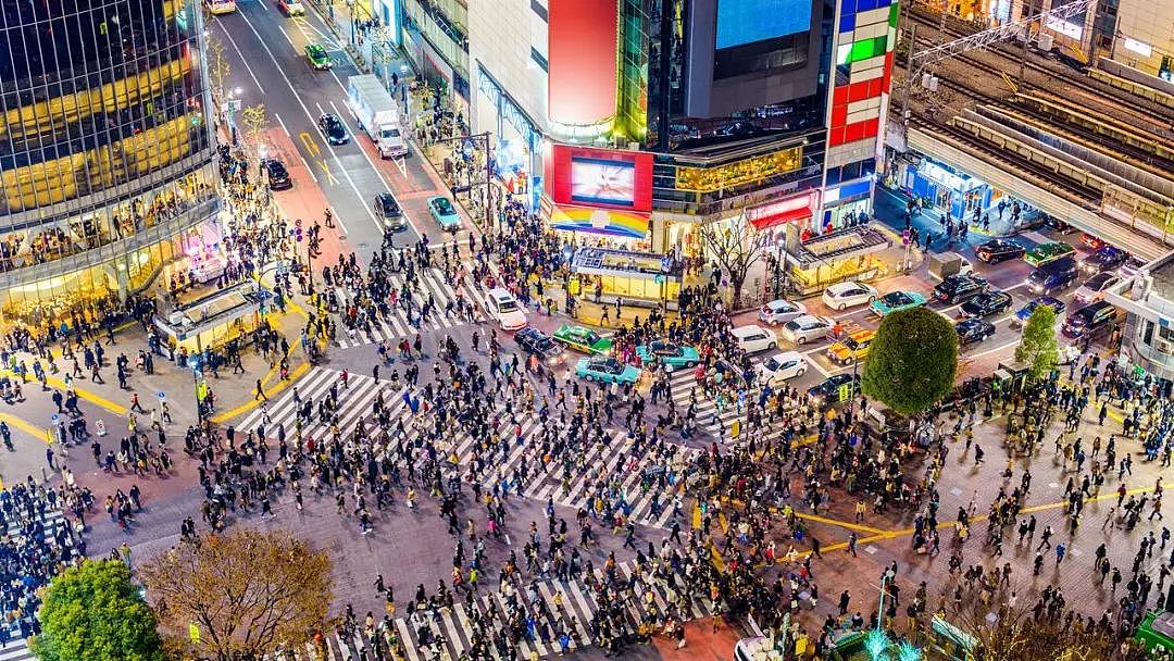 澳洲人挤爆日本旅游，日本呼吁：撑不住了，你们去别地儿玩吧（组图） - 1