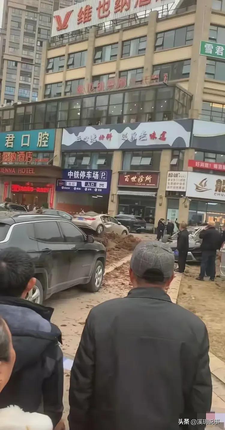 男孩放鞭炮闯祸后续：坑已填平，男孩家境曝光，房子恐不保（组图） - 9