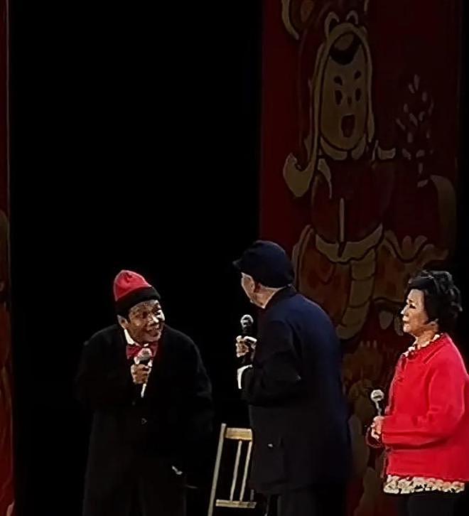 赵本山纽约首演大获成功！十二年后再演小品，与宋小宝同台欢乐多（组图） - 2