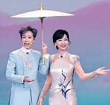 赵雅芝成为春晚亮点！她带着两个儿子再婚，将...（组图）