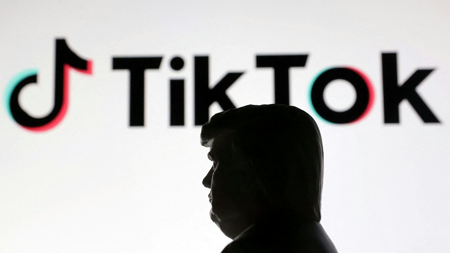 特朗普命设主权基金或收购TikTok，将与中国领导人通话料谈关税（组图） - 1