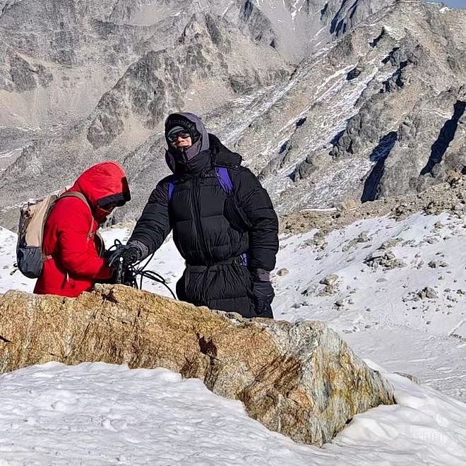 雅姆雪山失联幸存者讲述惊魂55小时：滑坠、走错路、被困山顶一整夜（组图） - 1