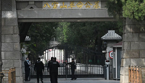 要求调查李克强死因，新华社老记者顾万明遭判刑（组图） - 2