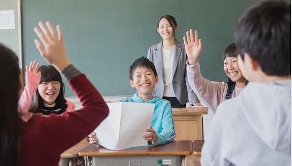 中国鸡娃教育席卷日本！日语科目都赢不过中国孩子，日本妈妈直接干崩溃！（组图） - 1