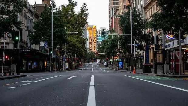 惊险！奥克兰北岸运钞车光天化日遭劫；新西兰生活成本危机，单月40万人申请福利；拖把伤人？​Kmart表示产品没问题（组图） - 4