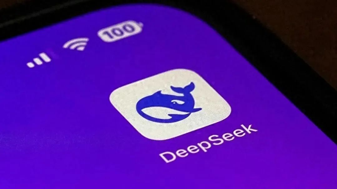 凶猛的DeepSeek，托举这个80岁老人上神坛（组图） - 2