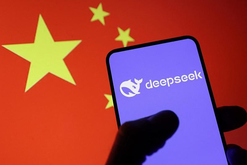 DeepSeek让中国公务员失业？深圳开发AI员工处理政务（组图） - 1