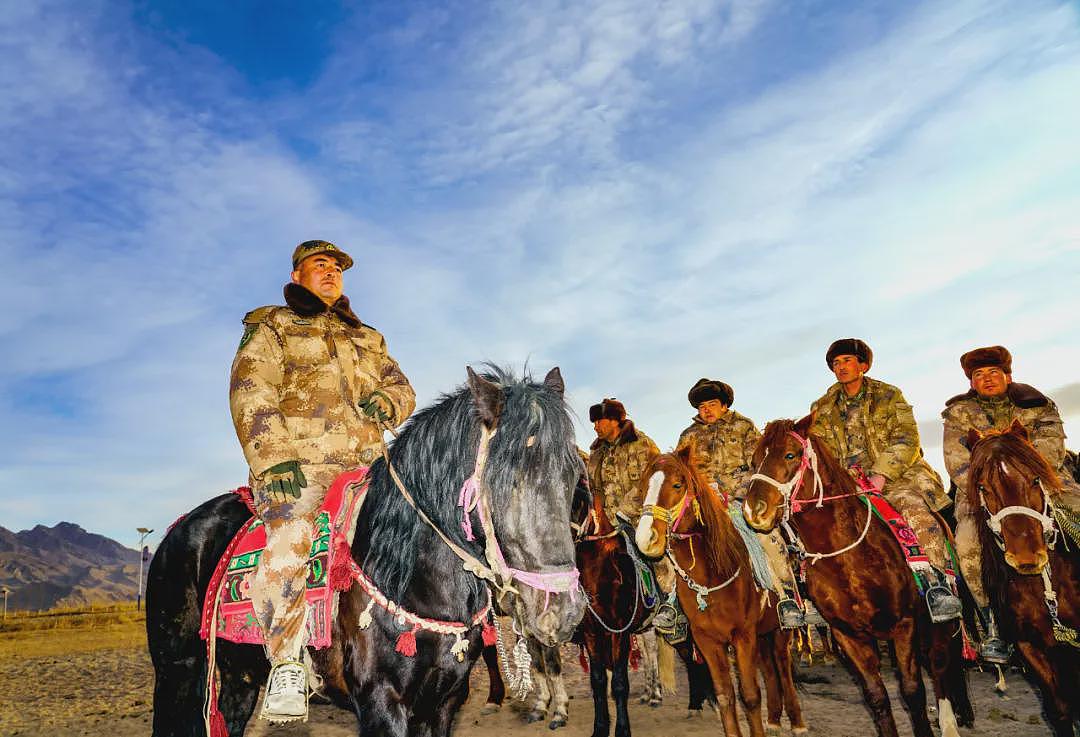 【社交】一家三代骑兵连长守卫天山，和狼群交锋百余次，想起家里的女人，心就热了...（组图） - 2