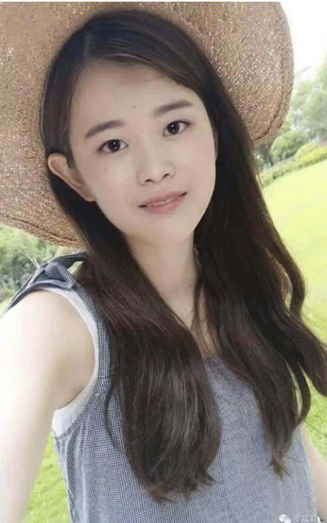 参与DeepSeek开发，28岁AI天才少女：求你们停手吧...（组图） - 2