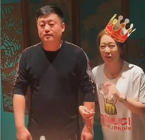 【情感】宋晓峰：越红越宠老婆，和女儿同台飙戏，网友：长得不像爸爸，我就放心了（组图） - 13