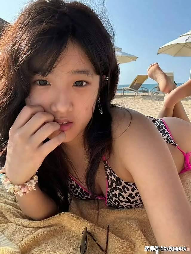 贾静雯19岁大女儿晒比基尼戴鼻环，继父不理解（组图） - 2