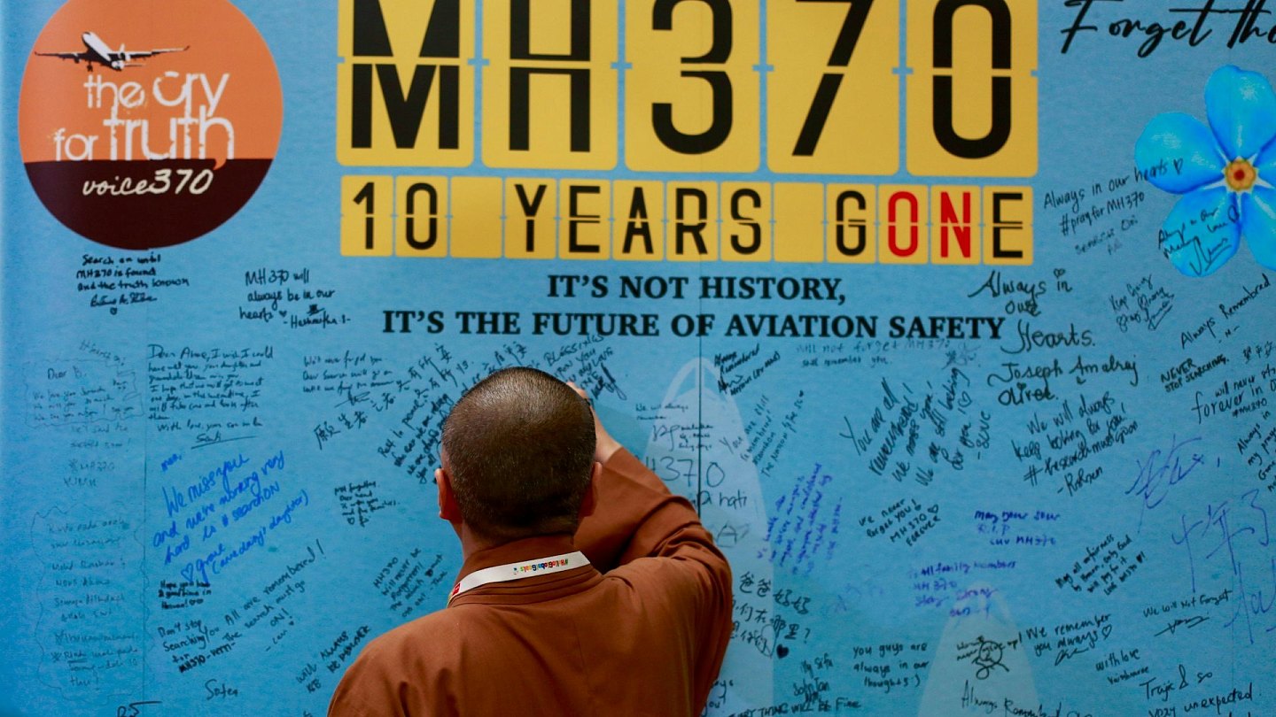 马航MH370：马来西亚证实重启搜索，称探测公司有信心取得进展（组图） - 1